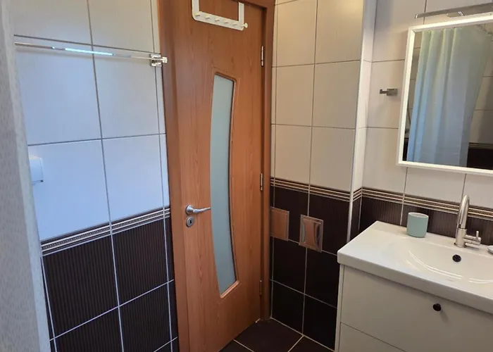 Sanader Apartament *